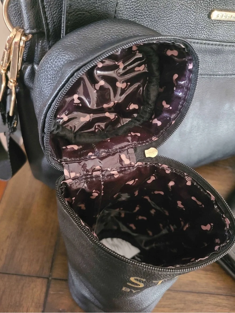 NWOT Steve Madden Black Women's Diaper Bag Tote with Bottle Holder/changing pad